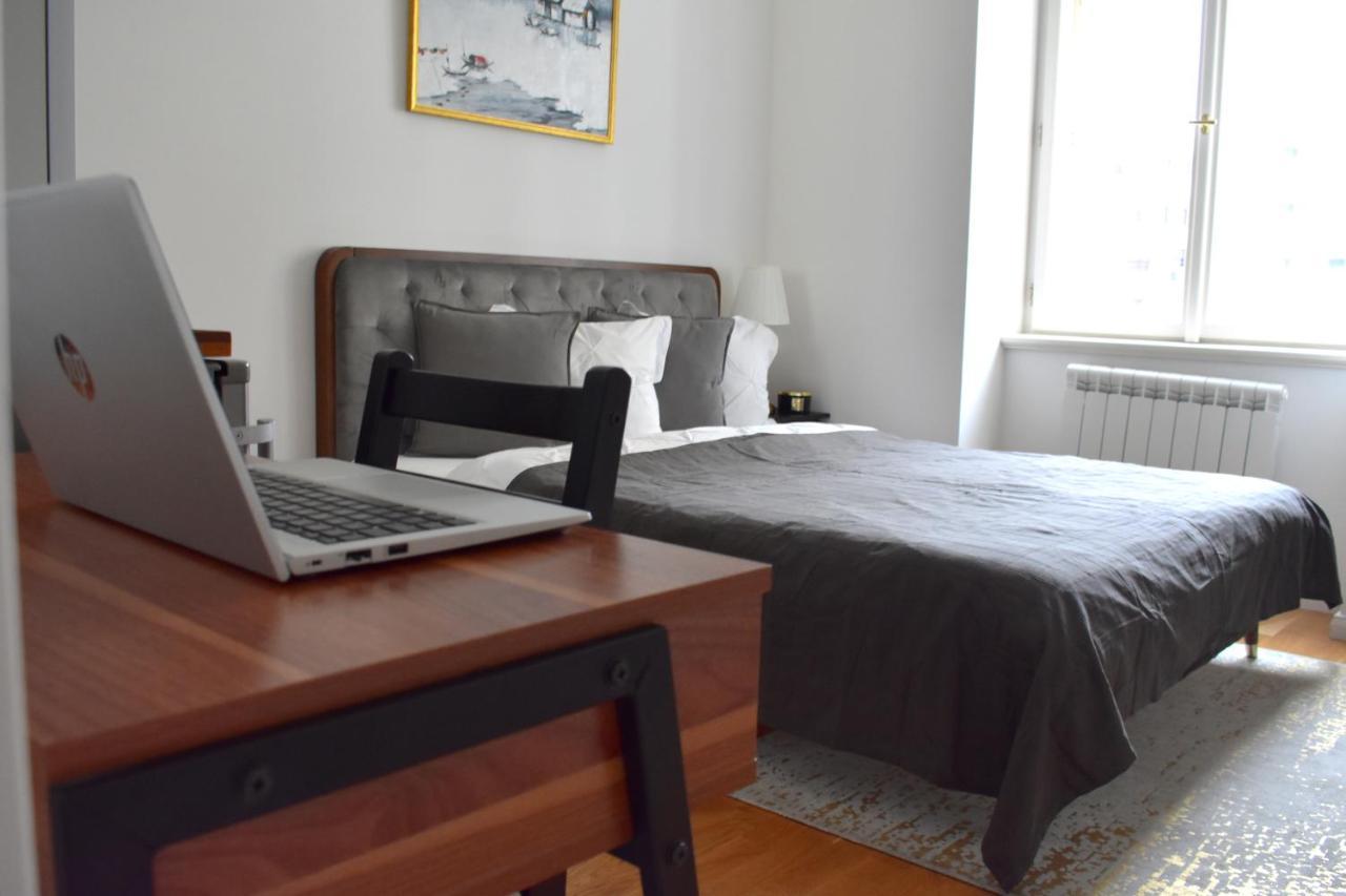 Lovely Apartment In Center プラハ エクステリア 写真